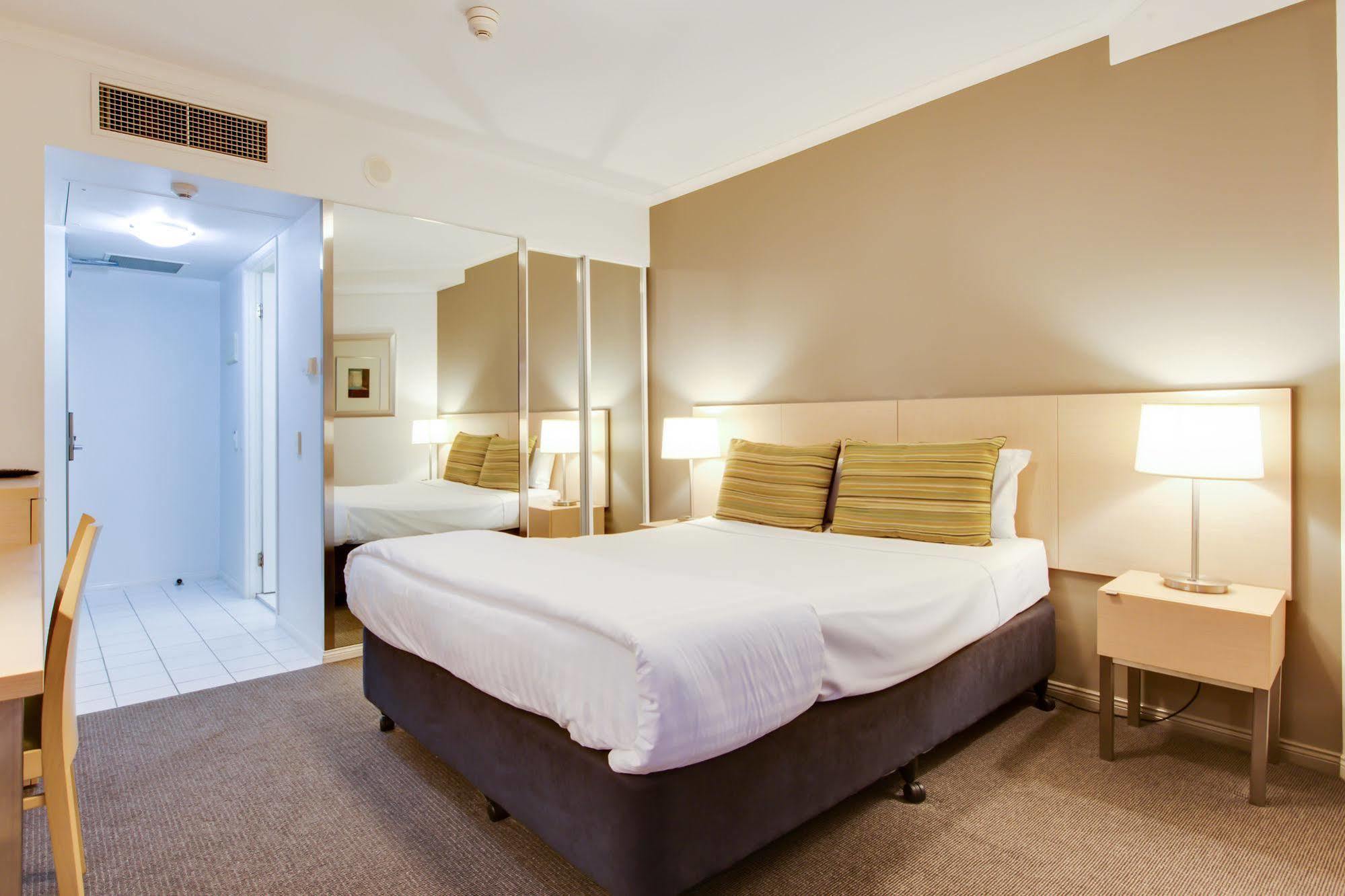 Adina Apartment Hotel Brisbane Exterior foto